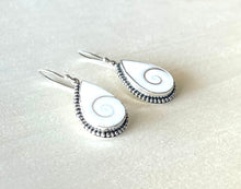 Load image into Gallery viewer, OCEAN SWIRL DRIP EARRINGS
