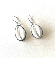 Load image into Gallery viewer, COWRIE SHELL EARRINGS
