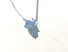 Load image into Gallery viewer, HAMSA NECKLACE
