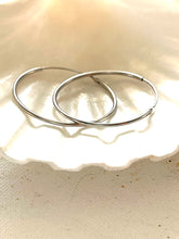 Load image into Gallery viewer, SEABREEZE HOOP EARRINGS
