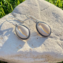 Load image into Gallery viewer, COWRIE SHELL EARRINGS
