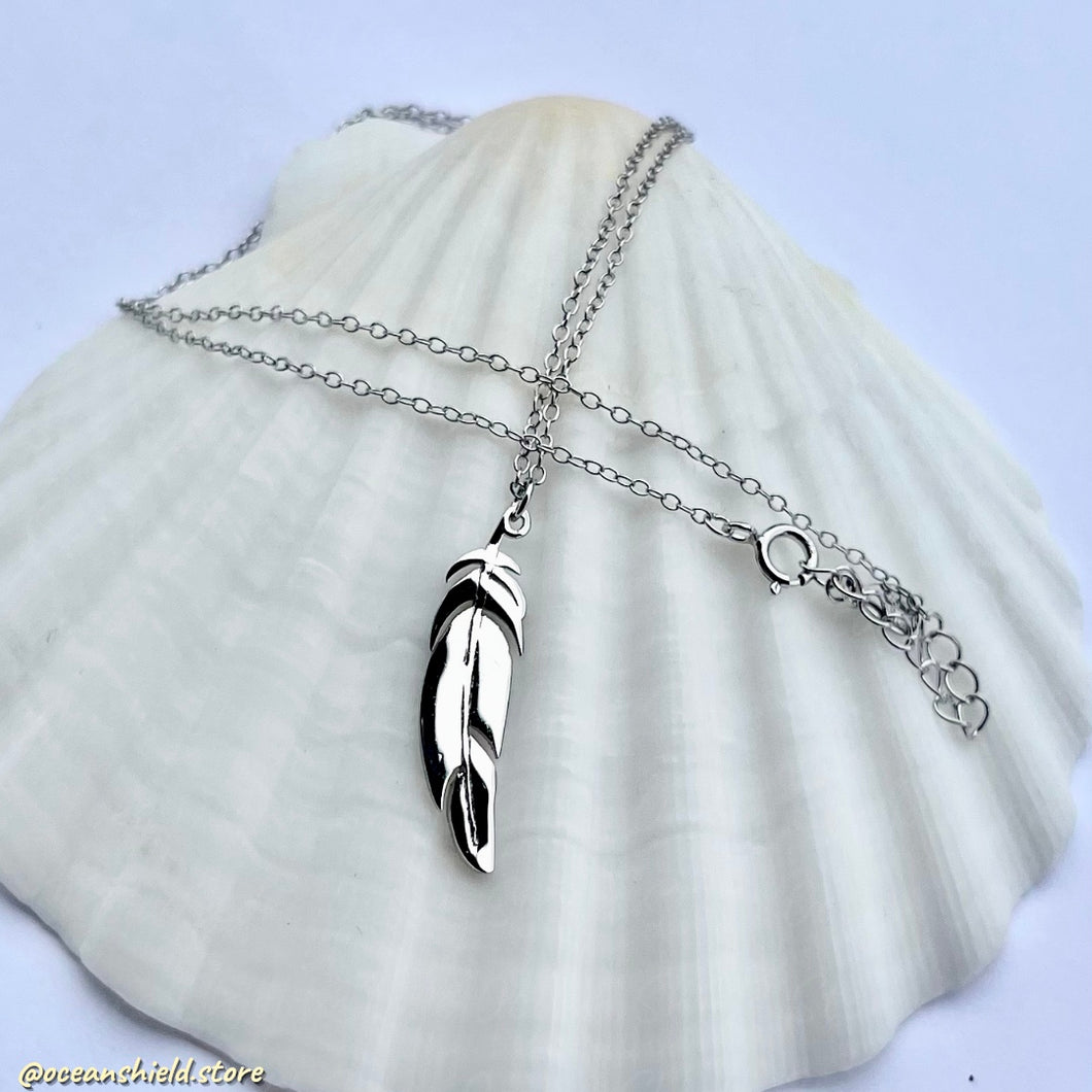 FEATHER NECKLACE