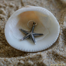 Load image into Gallery viewer, SEA STAR PENDANT
